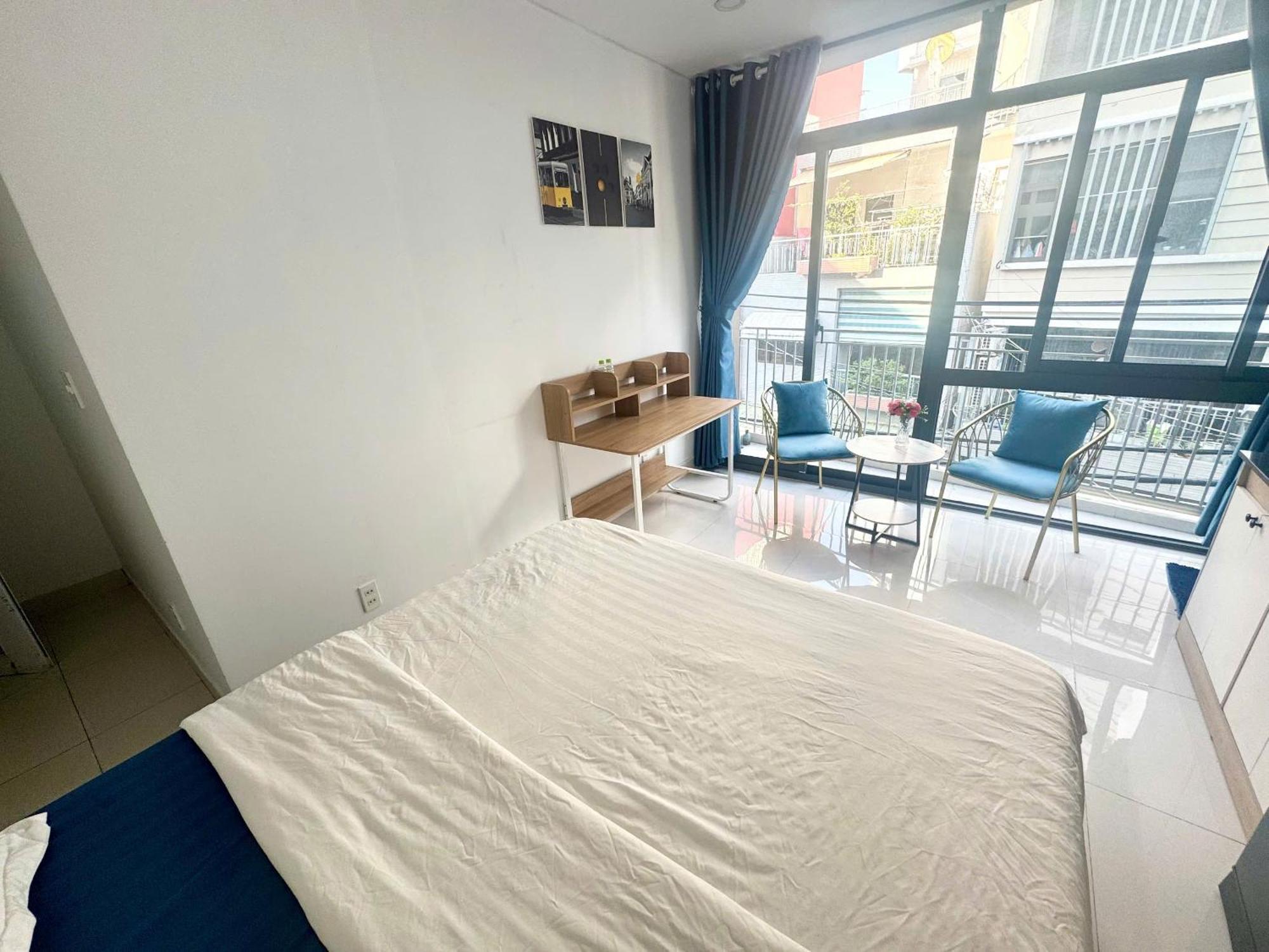 Dlux Bui Them Aparthotel