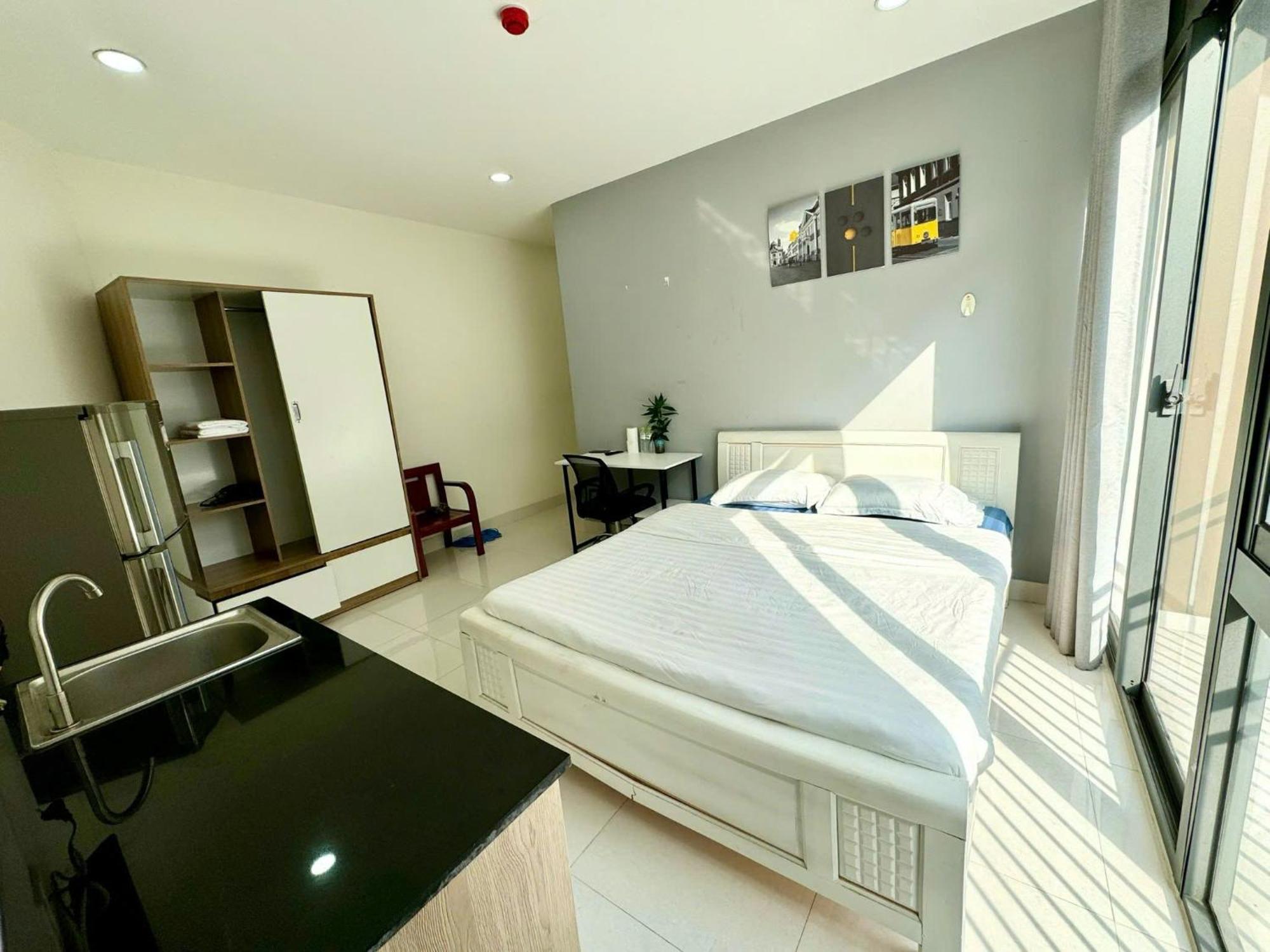 Dlux Bui Them Khách sạn hẻo lánh *