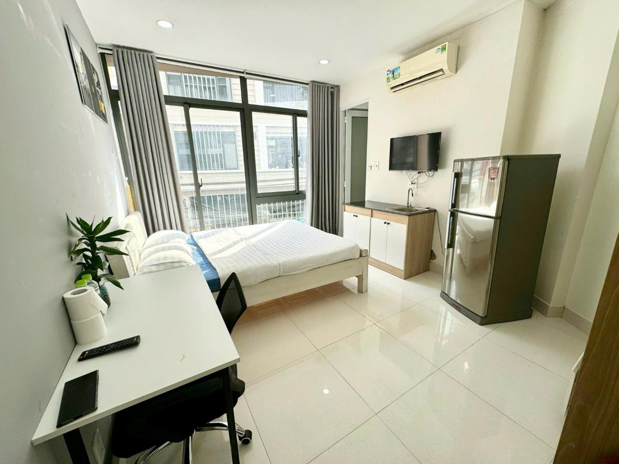 Khách sạn hẻo lánh Dlux Bui Them